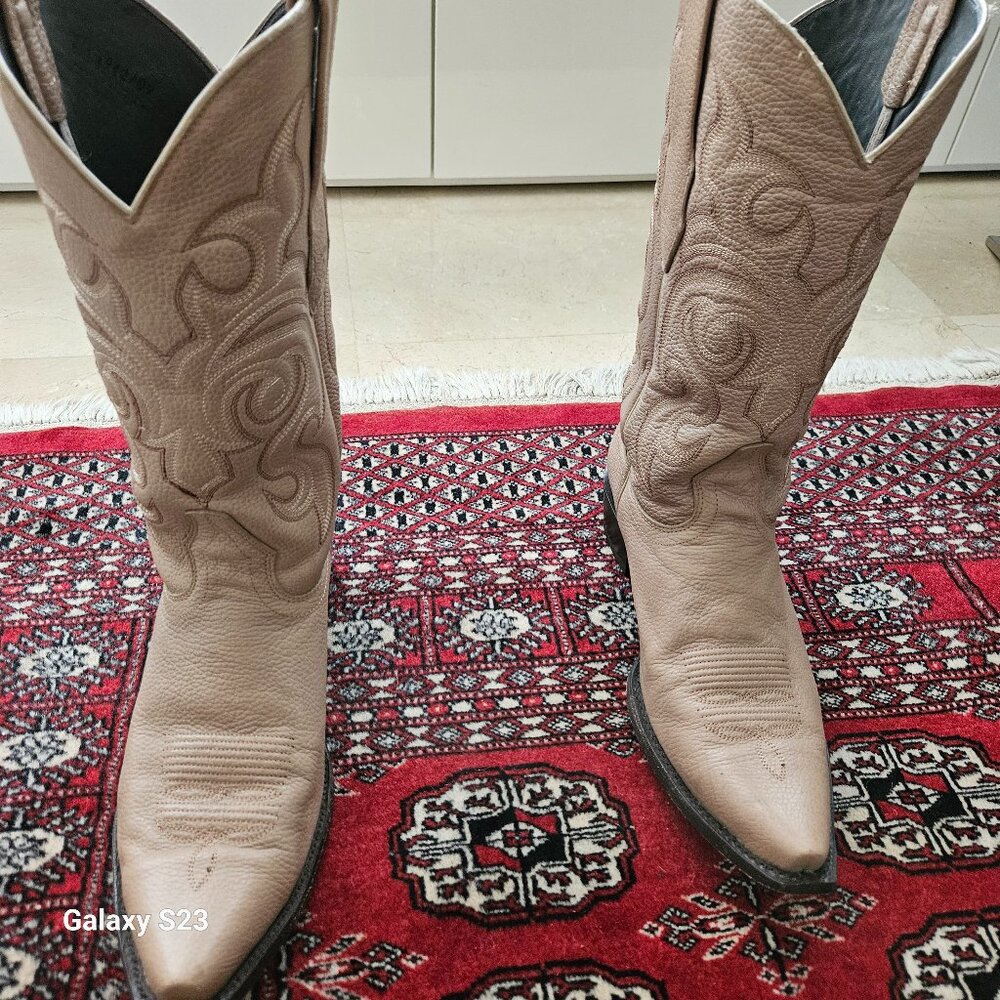 WESTERN COWBOY BOOTS